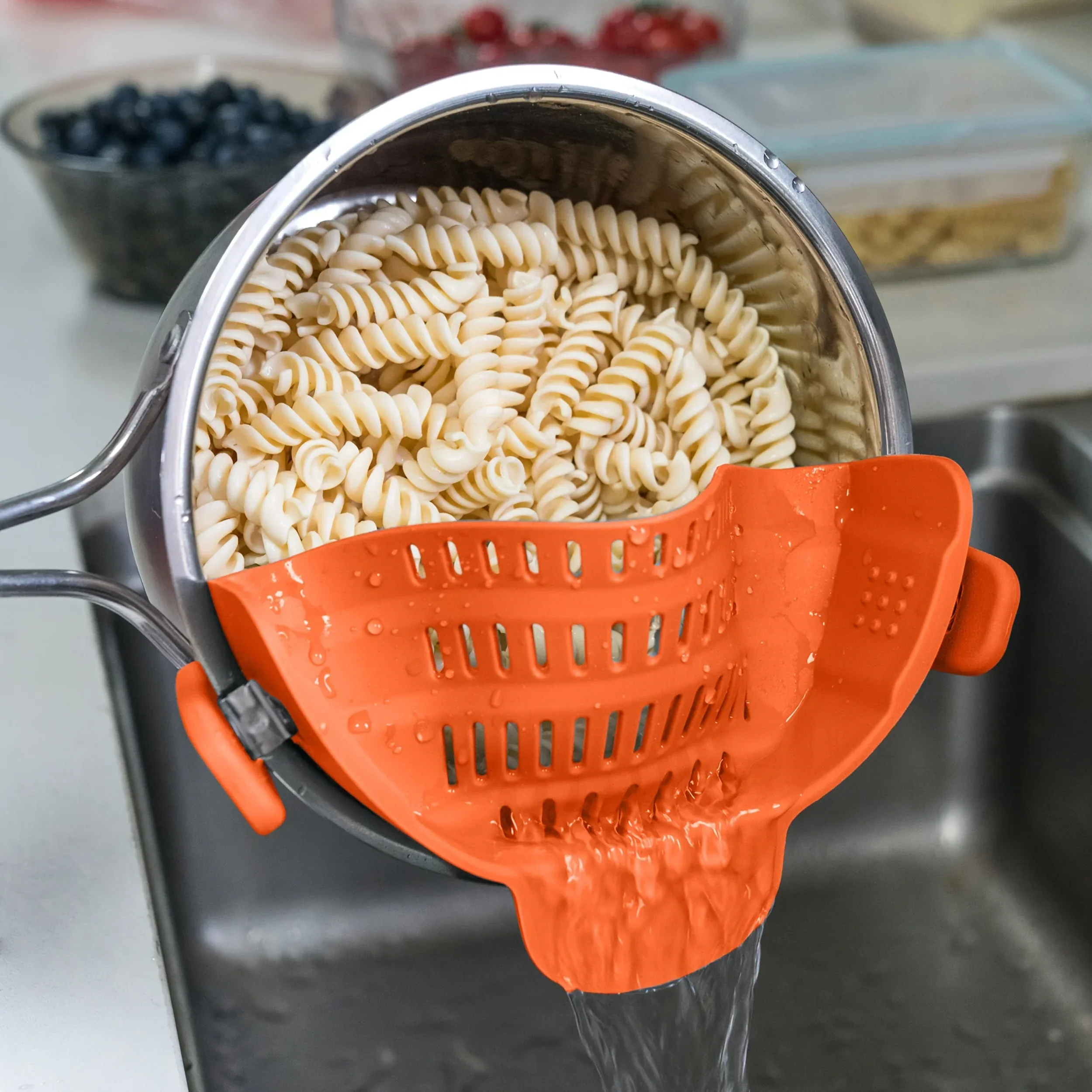 1pc ABERZEY Clip-On Strainer for Pots & Pans - Durable Plastic Kitchen Colander for Pasta, Meat, Vegetables, Fruits - Easy Drainage & Compact Design, Strainer for Pasta, Vegetable Preparation, Modern Kitchenware, Efficient Dr - Image 10