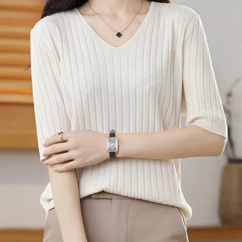 2025 New Spring Summer New Women's V-neck Short-Sleeved Exquisite Cashmere Knitted Sweater Pullover Solid Color - Image 33