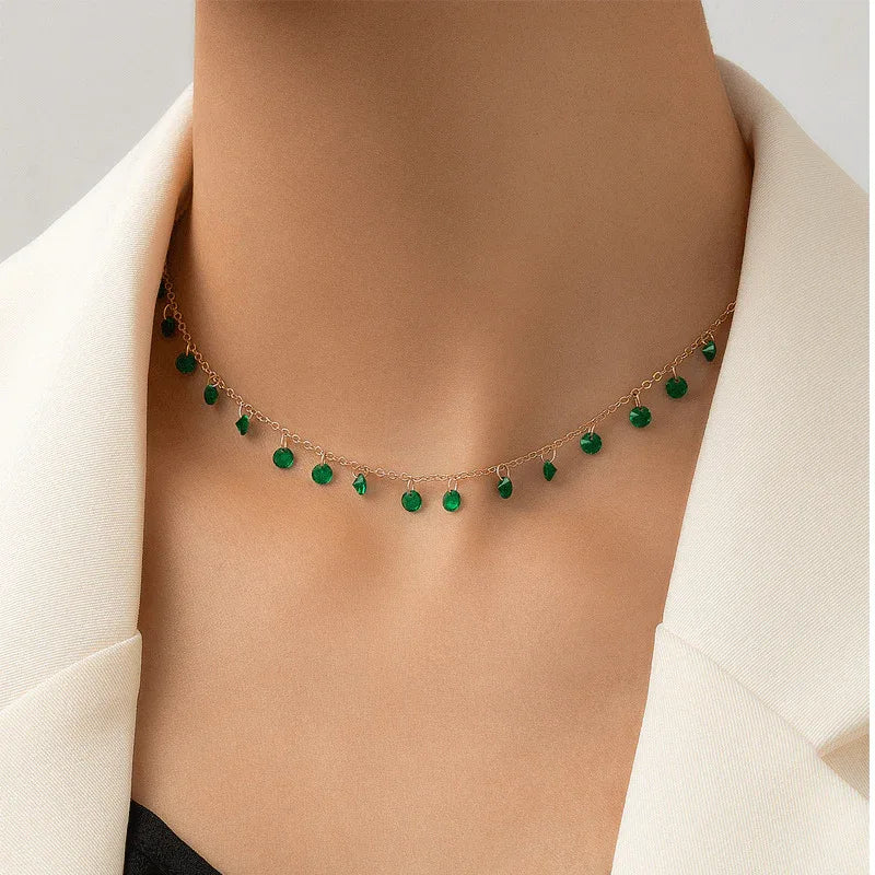 Elegant Retro Irregular Pendant Necklace - Image 9