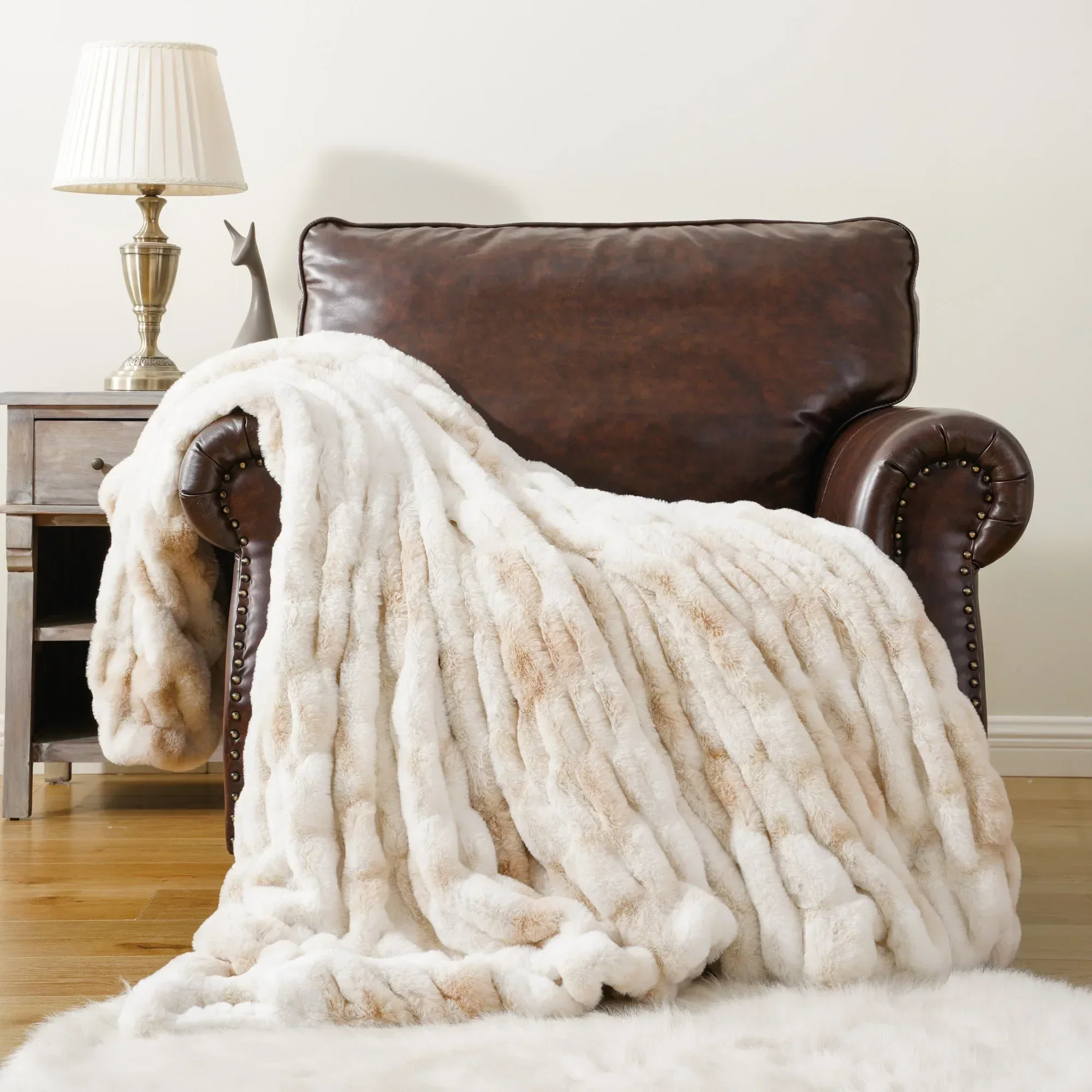 Luxury Faux Fur Throw Blanket - Image 14