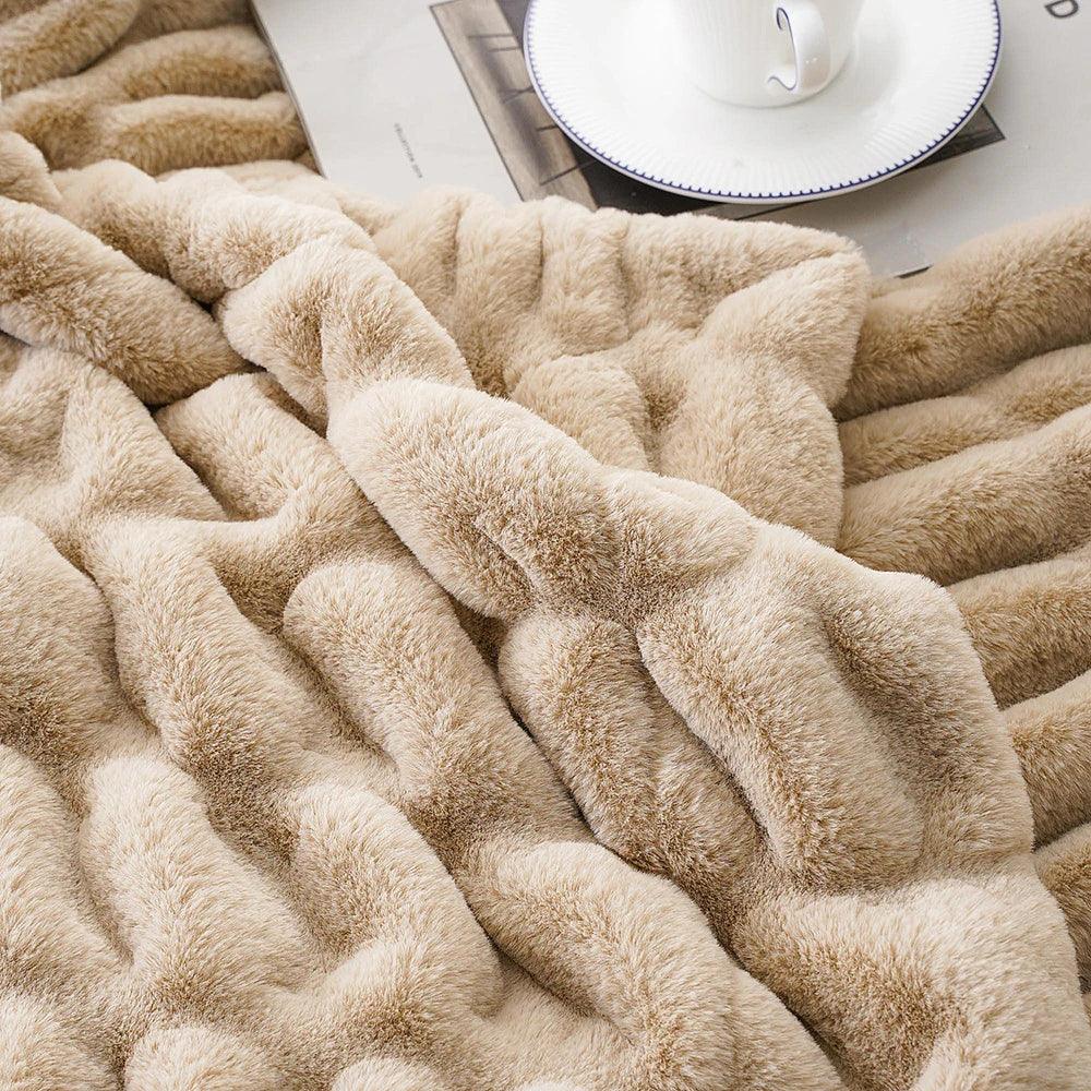 Luxury Faux Fur Throw Blanket - Image 17