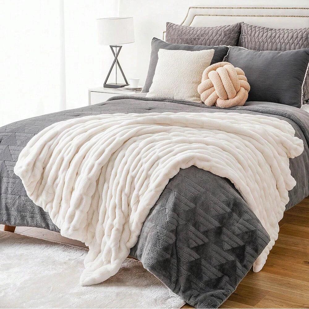 Luxury Faux Fur Throw Blanket - Image 21