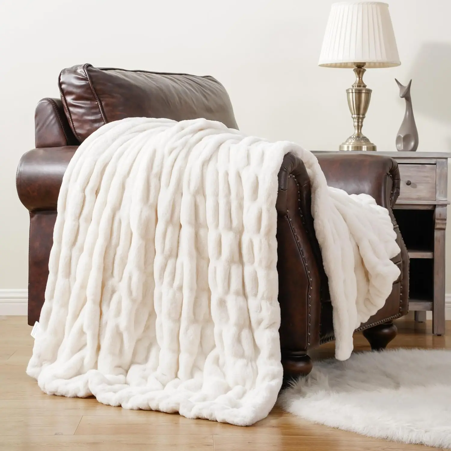 Luxury Faux Fur Throw Blanket - Image 22