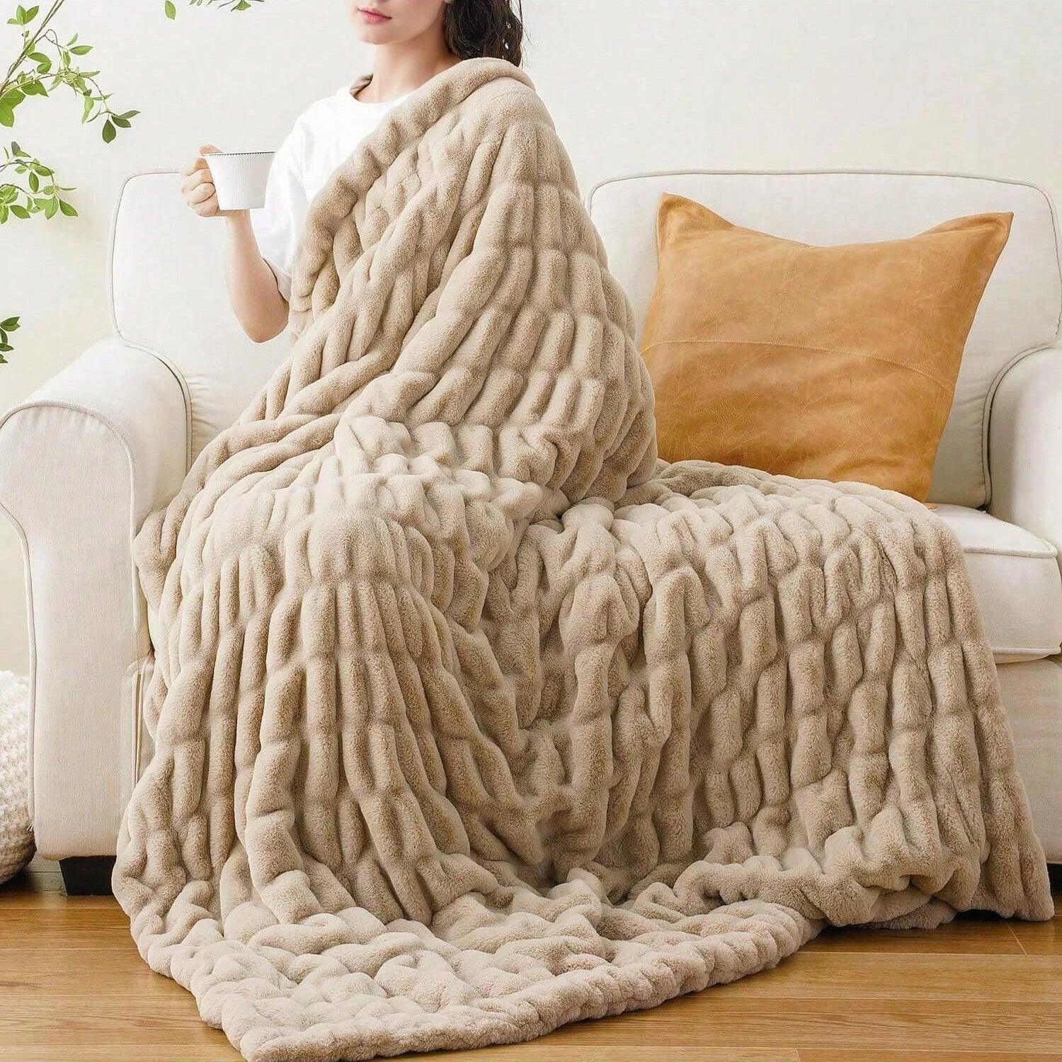Luxury Faux Fur Throw Blanket - Image 34