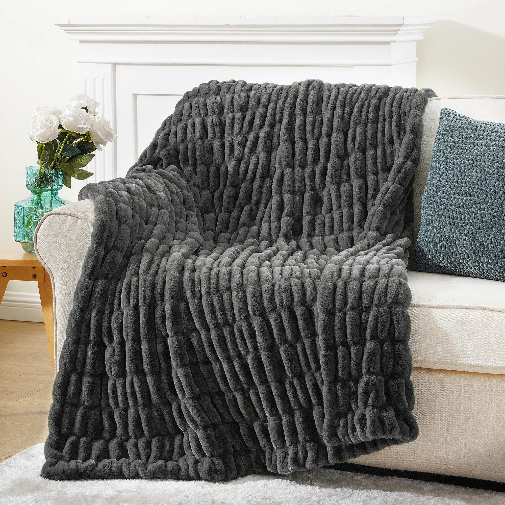 Luxury Faux Fur Throw Blanket - Image 35