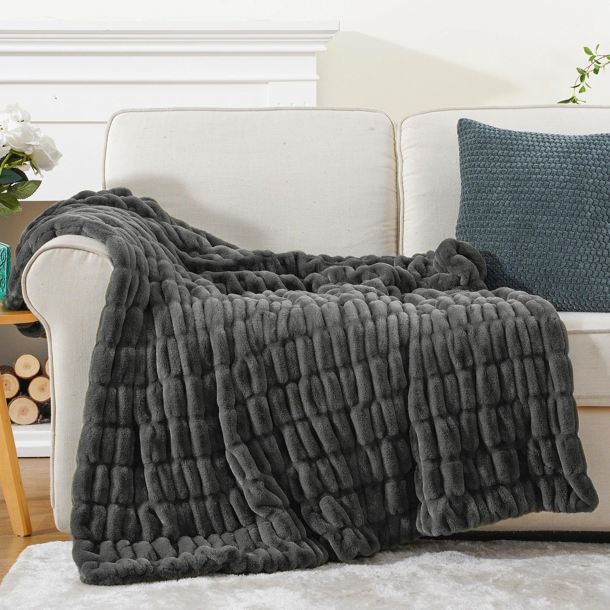 Luxury Faux Fur Throw Blanket - Image 36